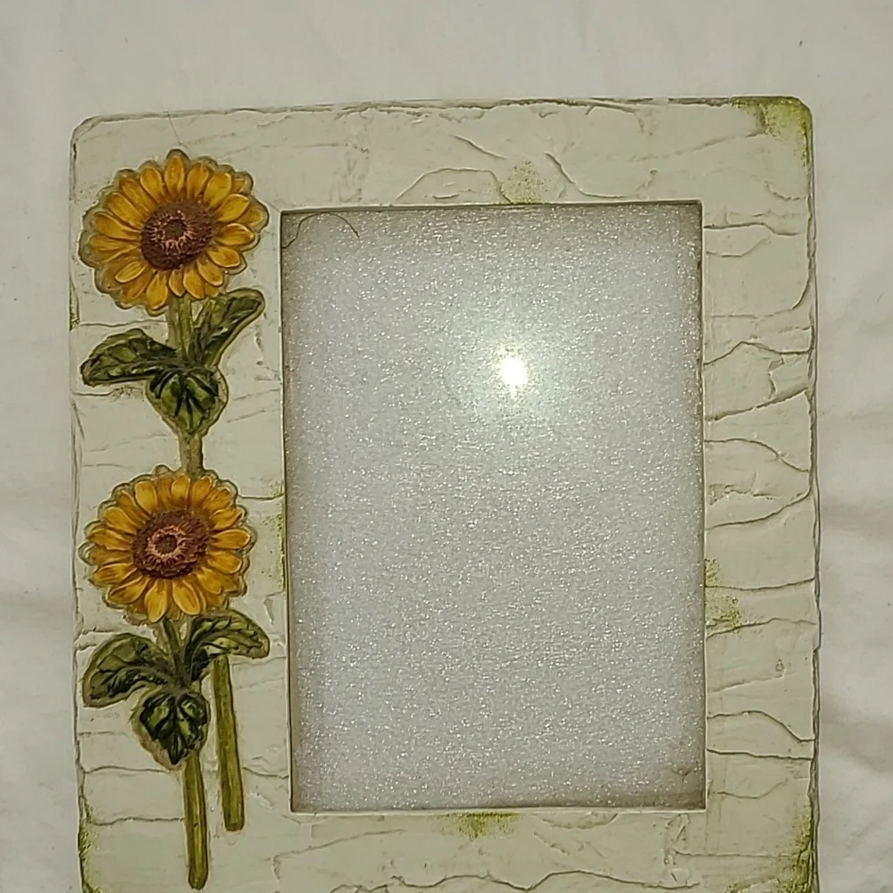 Beautiful clay Sunflower picture frame‎ 4x6